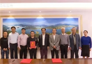 閩旋科技‖捐贈(zèng)100萬(wàn)元，助力教育發(fā)展，踐行社會(huì)責(zé)任使命